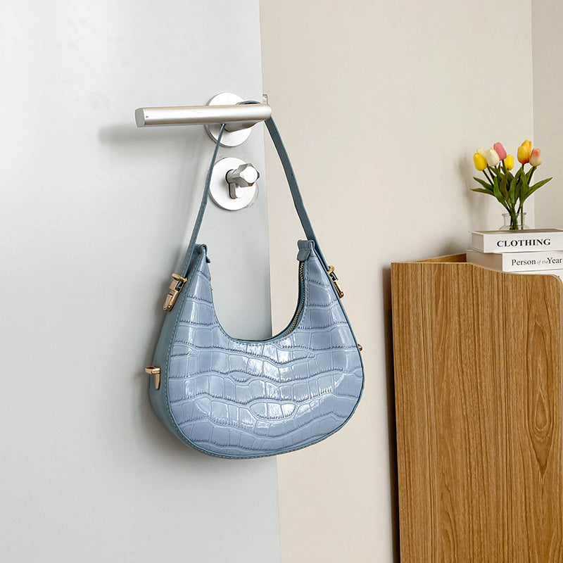 Chic French Women's Shoulder Bag - Summer 2022 Trend