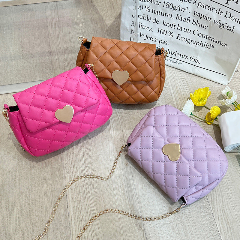 Chic Heart Embroidered Carryall