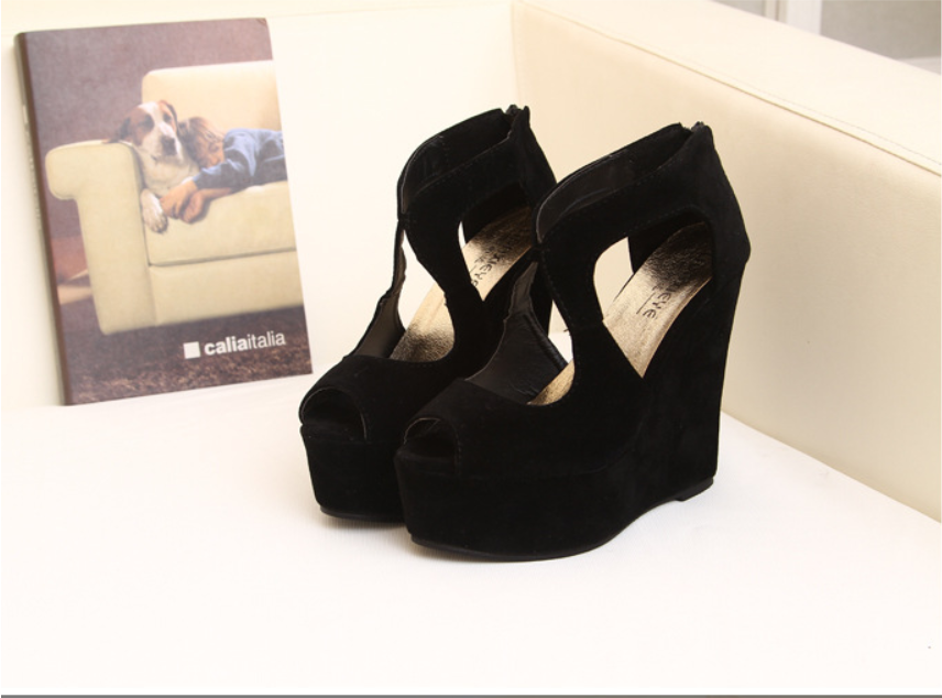 Wedge Heeled Peep Toe Sandals with Thick Sole