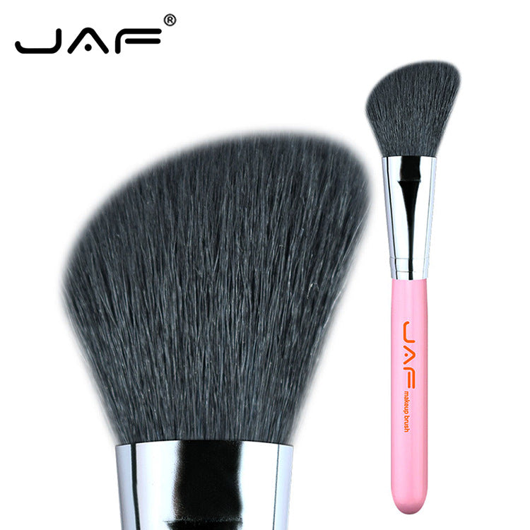 Elegant Arc Blush Brush