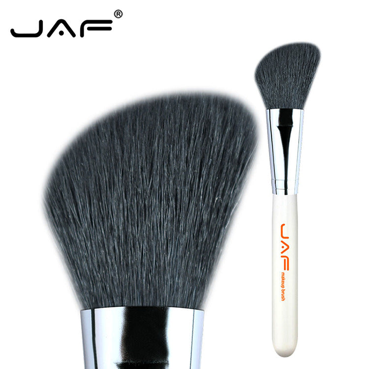 Elegant Arc Blush Brush